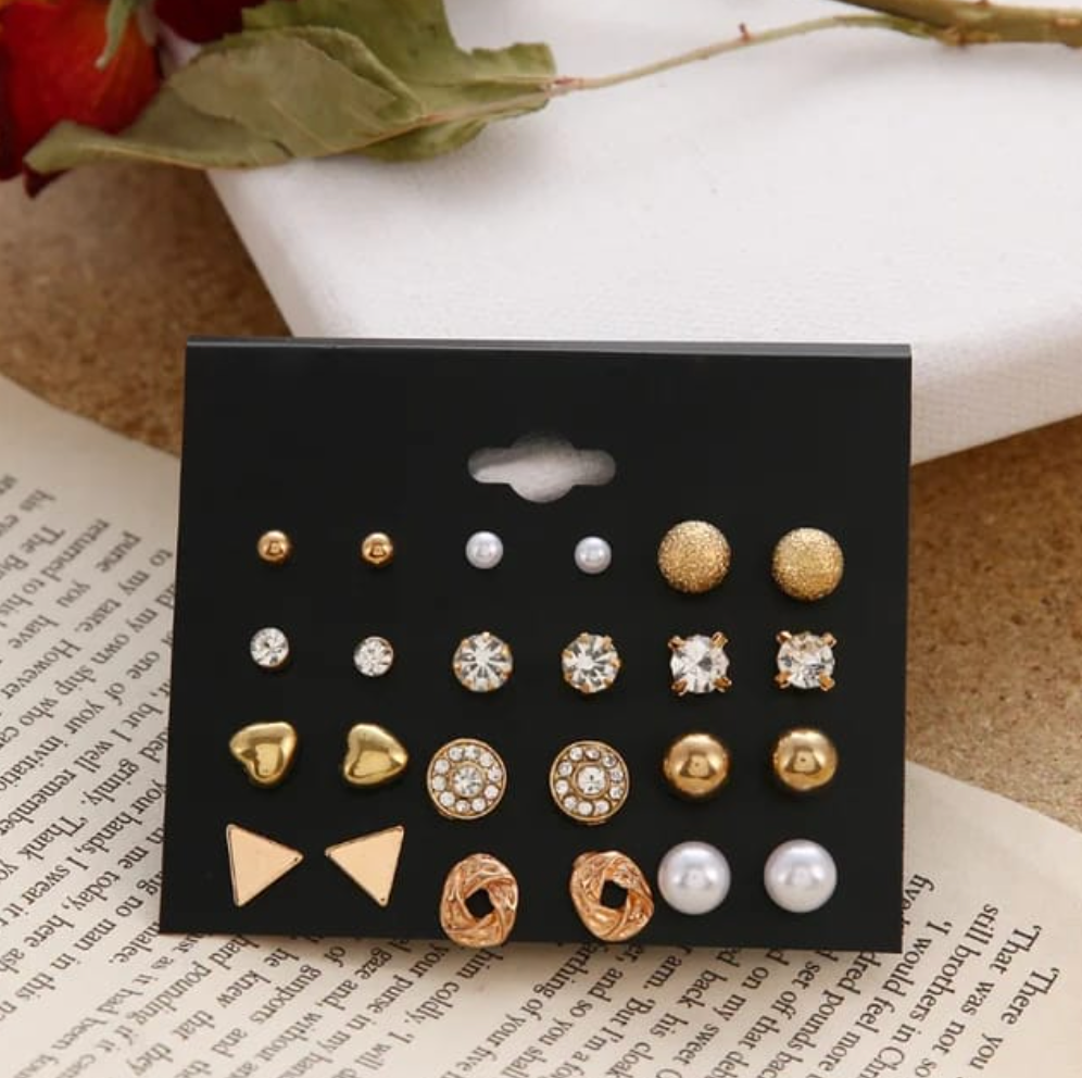 Golden Studs Set 🌟