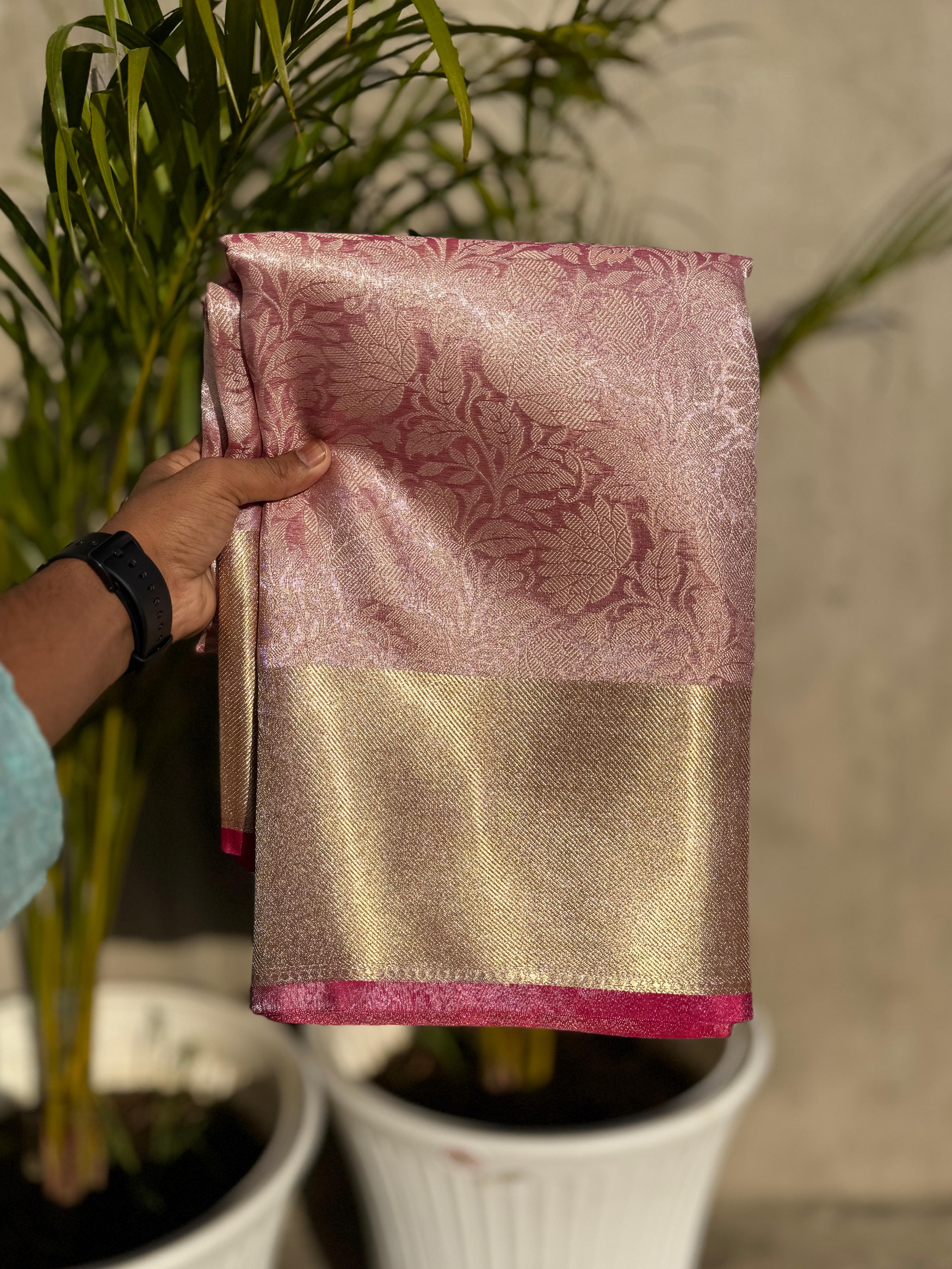 🌸 Handwoven Banarasi Celebrity Inspire Zari Tanchui Saree 🌸