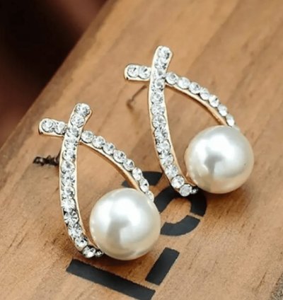 Pearl Kissed Sparkle