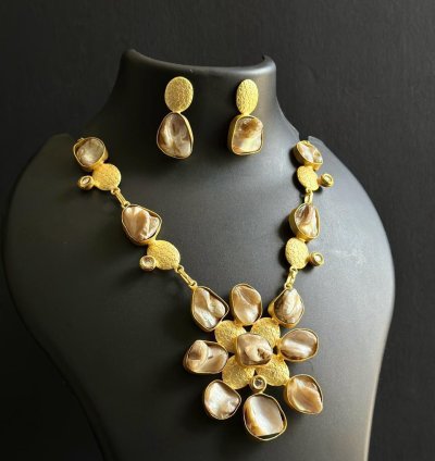 Vintage Charm Dual-Tone Necklace