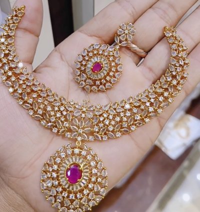 Royal Emerald Radiance Necklace Set